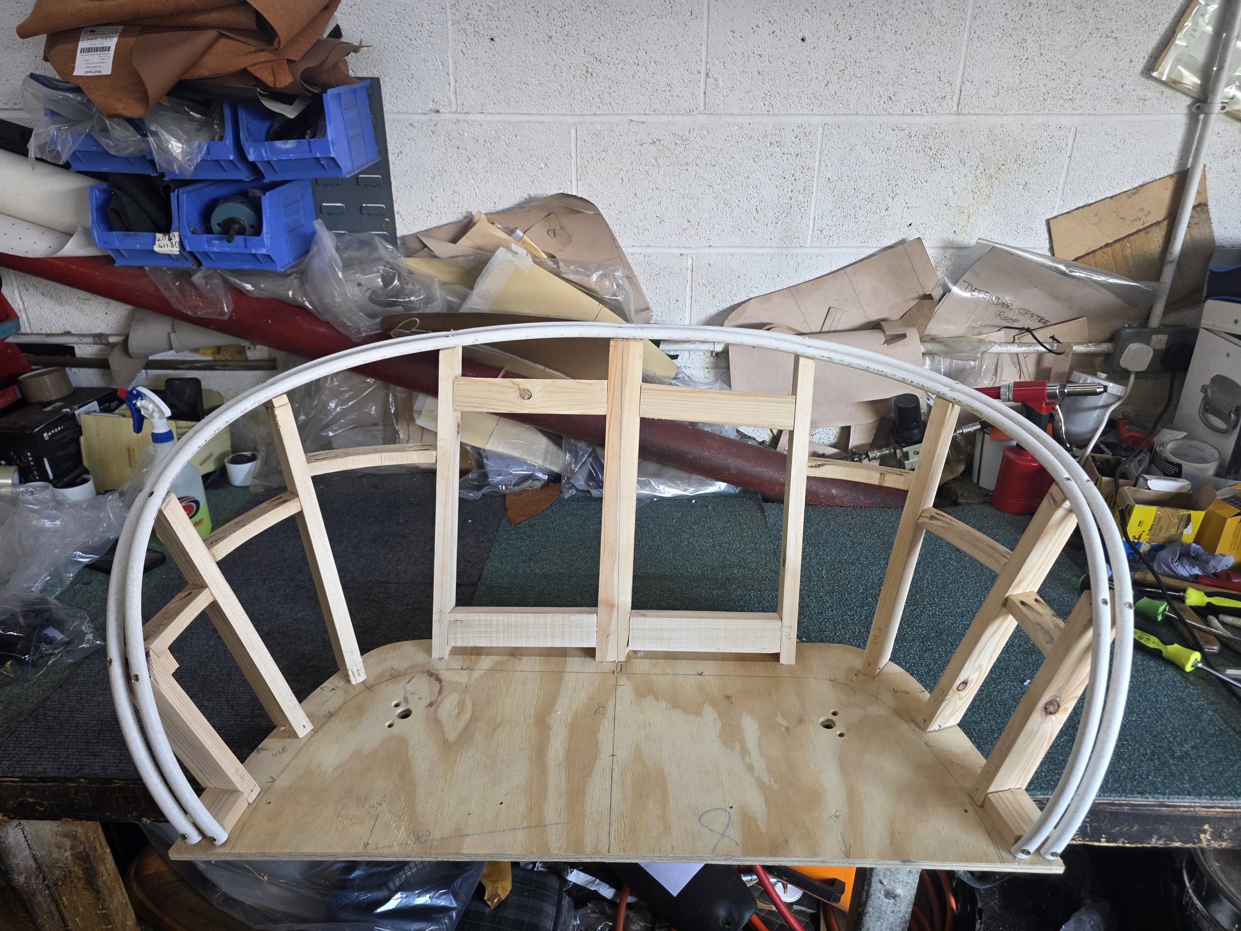 PORSCHE SPEEDSTER REAR SEAT TRIMMED FROM FRAME CUSTOMER PRODUCED.